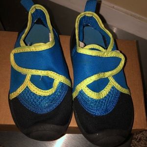 Water shoes